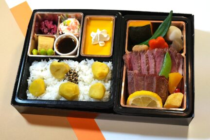 【秋限定!!】厳選オーガニックビーフステーキと厚切り牛タン旬の栗ご飯御膳